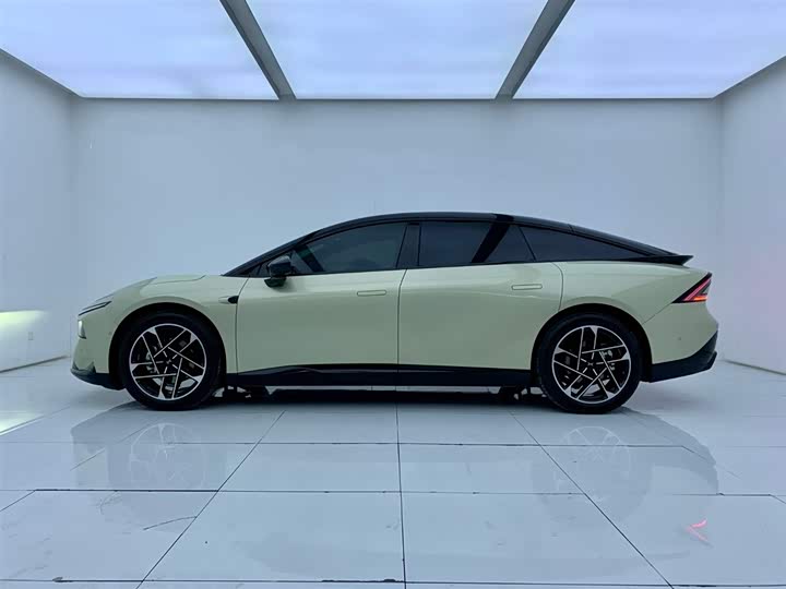 Фото 3 - XPeng F57