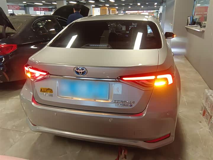 Фото 6 - Toyota Corolla