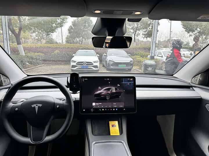 Фото 7 - Tesla Model Y