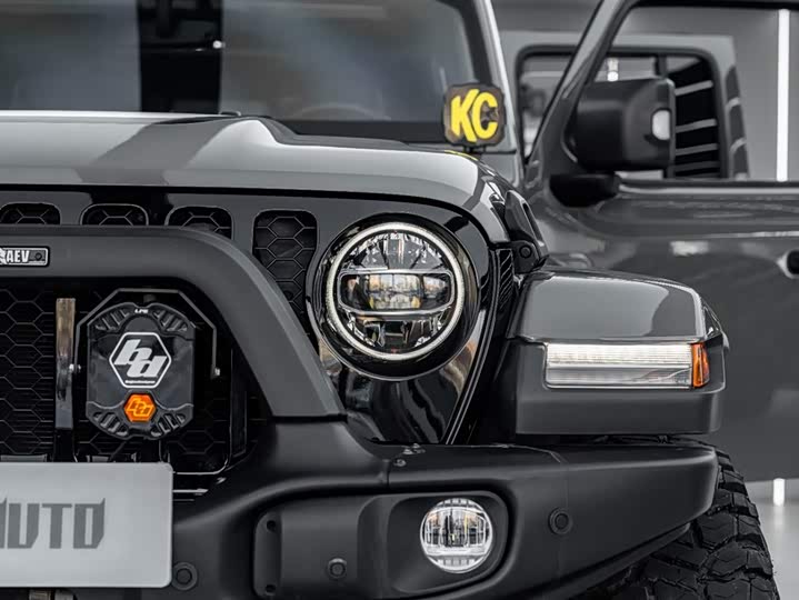 Фото 9 - Jeep Gladiator