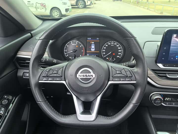 Фото 9 - Nissan Teana