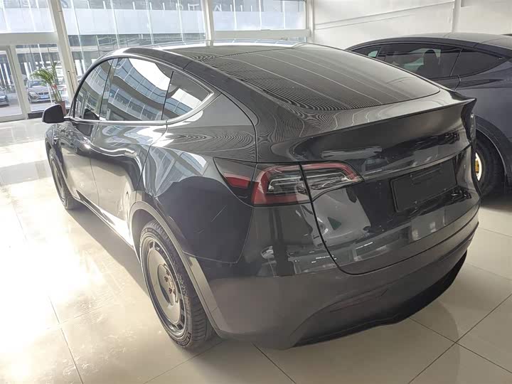 Фото 5 - Tesla Model Y