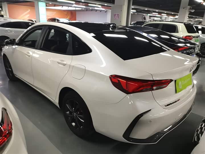 Фото 5 - Buick Verano