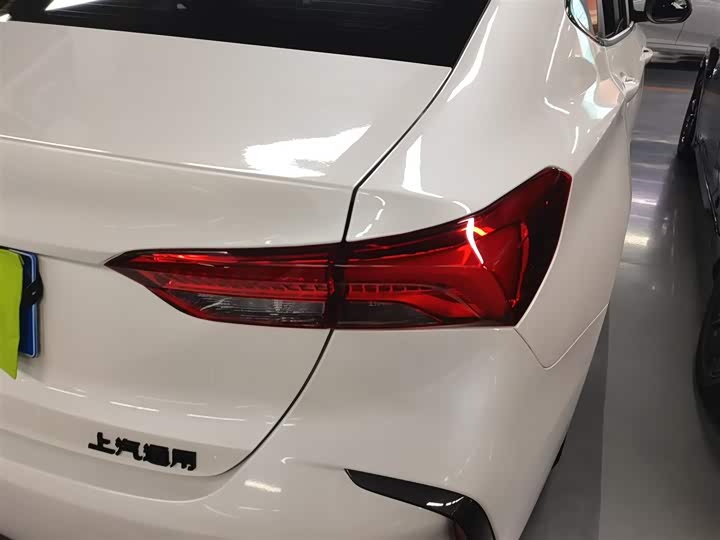 Фото 8 - Buick Verano