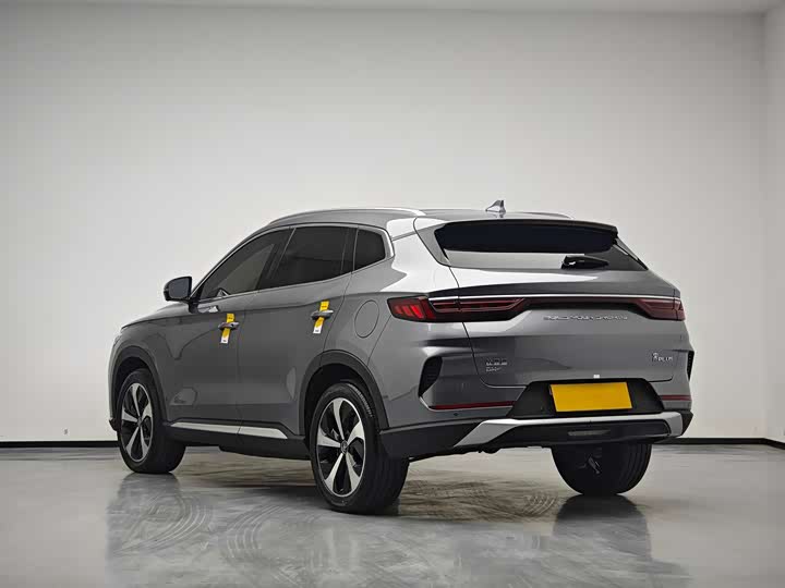 Фото 5 - BYD Song Plus Hybrid/EV