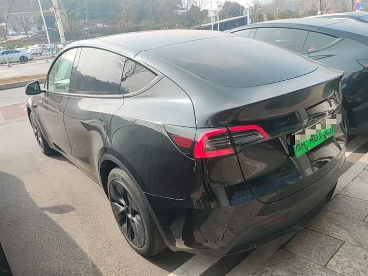 Фото 5 - Tesla Model Y