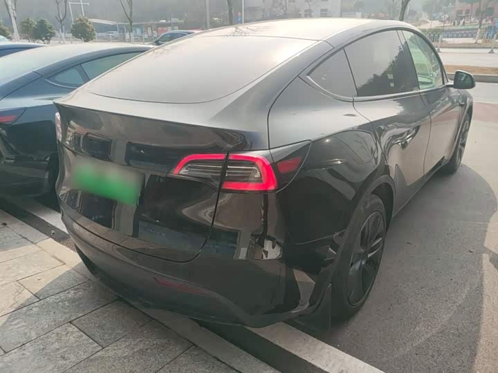 Фото 7 - Tesla Model Y