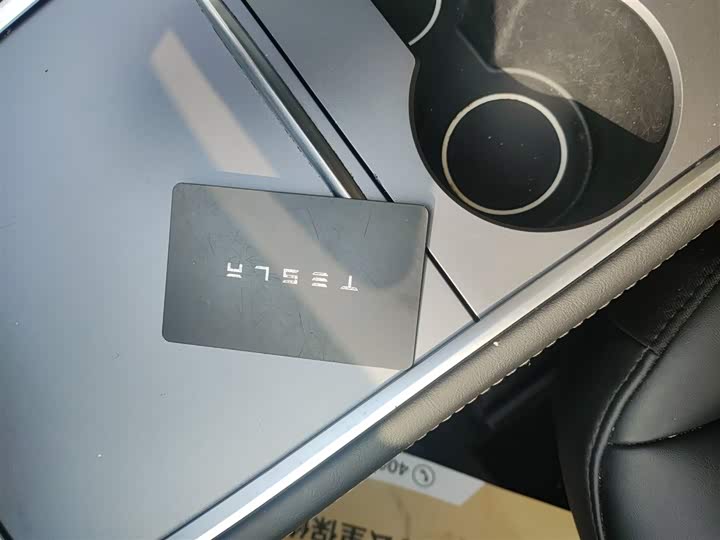 Фото 9 - Tesla Model Y