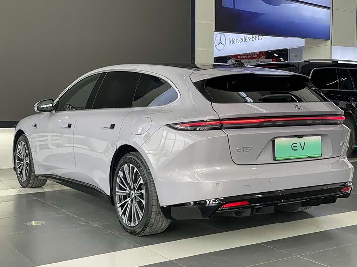 Фото 8 - Nio ET5T