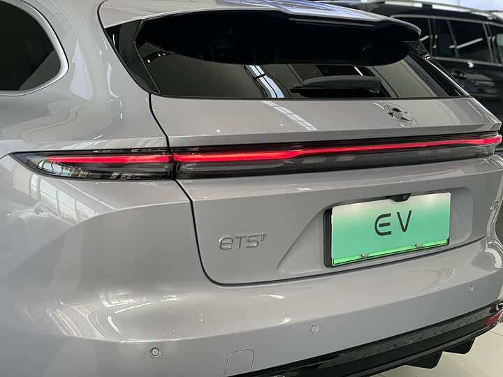 Фото 9 - Nio ET5T