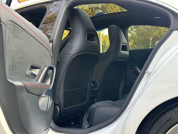 Фото 9 - Mercedes-Benz CLA-Class