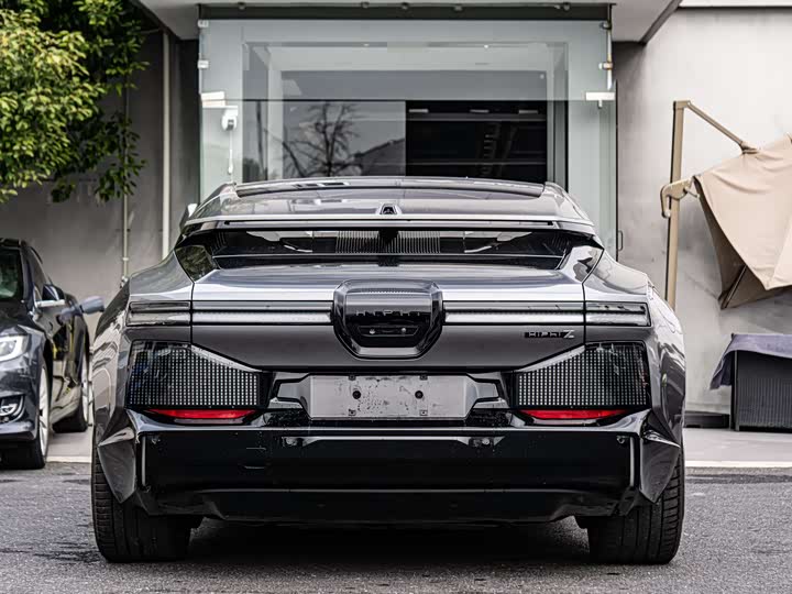 Фото 6 - HiPhi Z