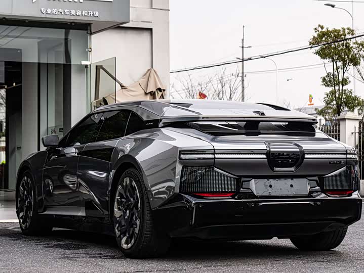 Фото 7 - HiPhi Z