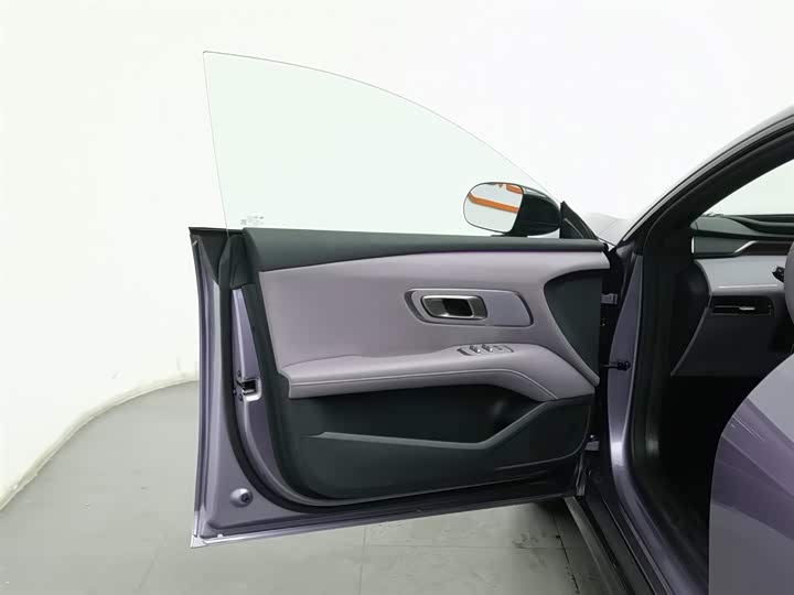 Фото 8 - Changan Deepal L06