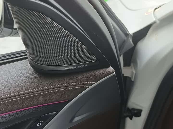 Фото 9 - BMW 5 Series Hybrid