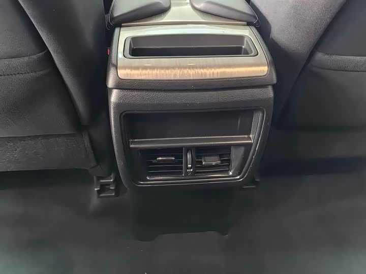 Фото 9 - Nissan Murano