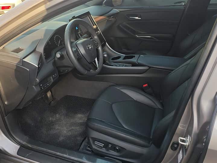 Фото 9 - Toyota Avalon