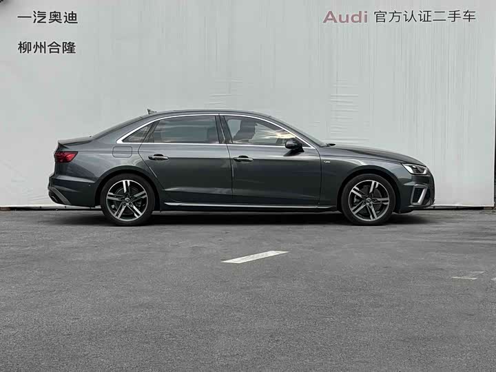 Фото 3 - Audi A4L