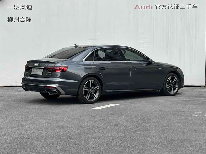 Фото 4 - Audi A4L