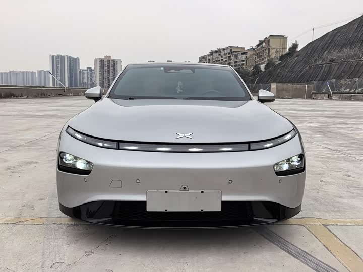 Фото 2 - XPeng P7