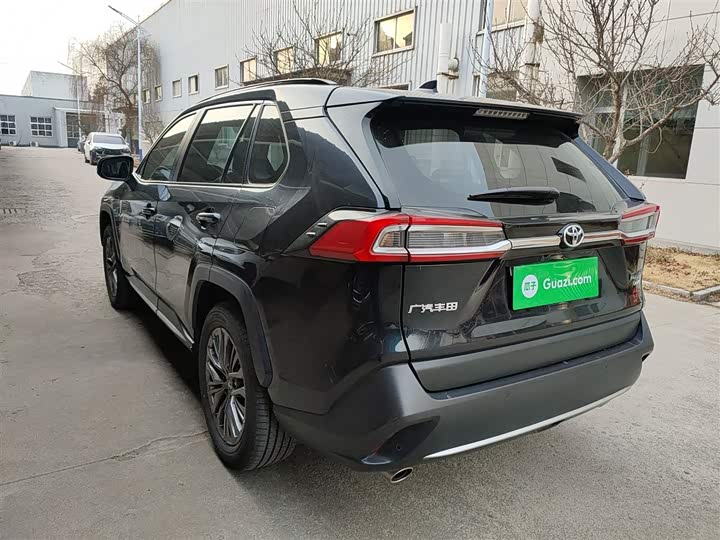 Фото 5 - Toyota Wildlander