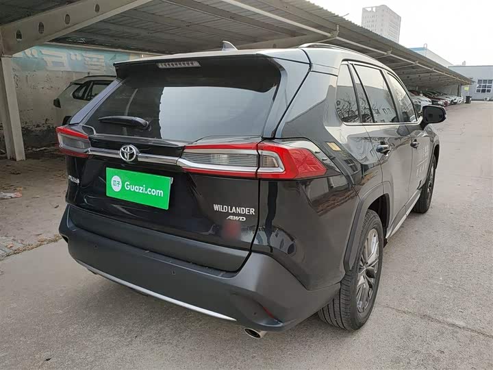 Фото 7 - Toyota Wildlander