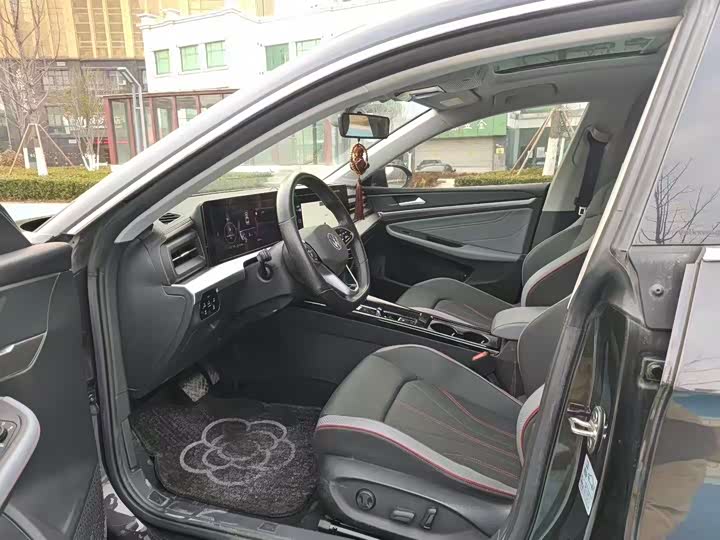 Фото 3 - Volkswagen Lamando L