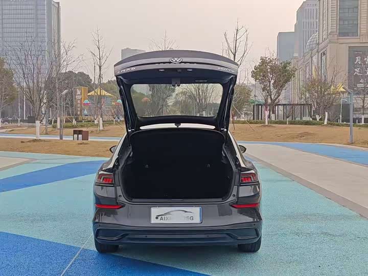 Фото 4 - Volkswagen Lamando L