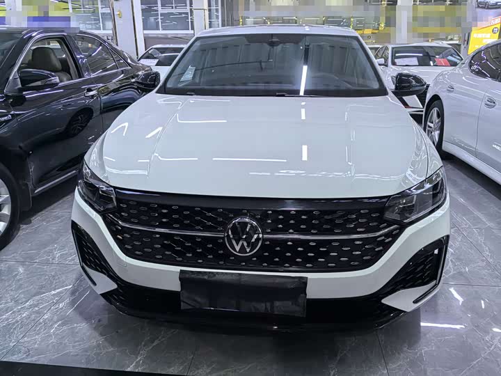 Фото 2 - Volkswagen Lavida