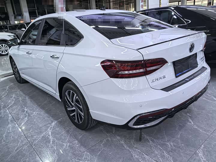 Фото 4 - Volkswagen Lavida