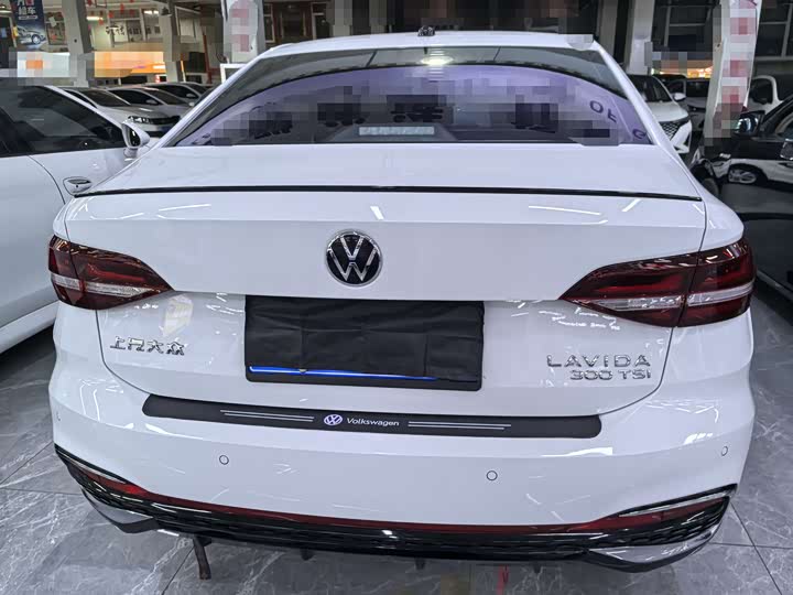Фото 5 - Volkswagen Lavida