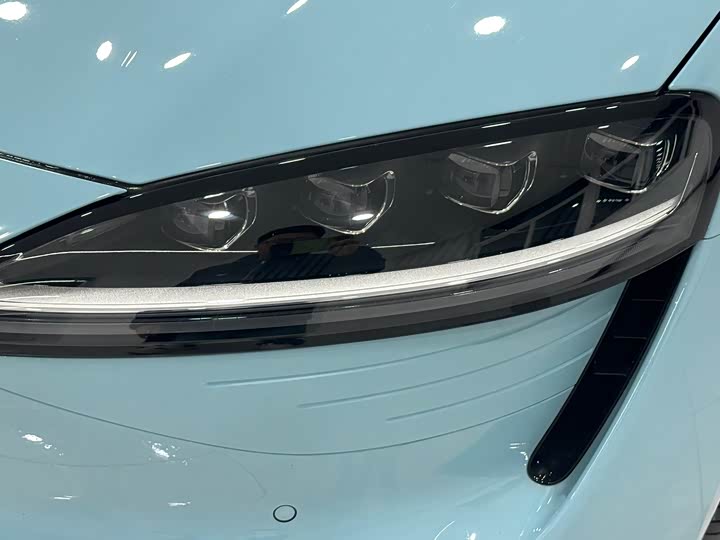 Фото 6 - Luxeed S7