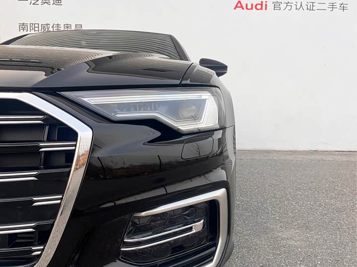 Фото 2 - Audi A6L