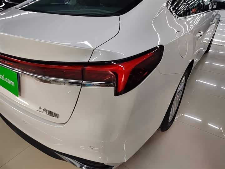 Фото 8 - Buick LaCrosse