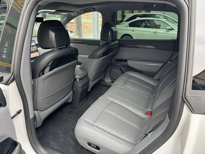 Фото 9 - Zeekr 7X