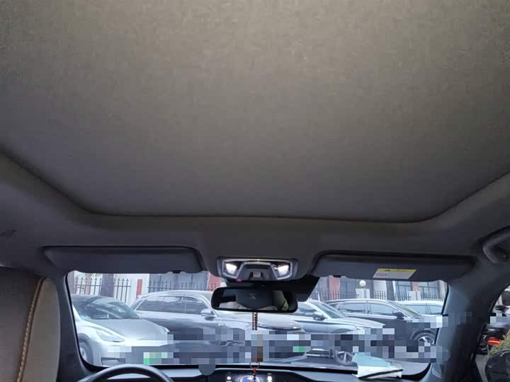 Фото 9 - Changan Oshan Z6 Hybrid