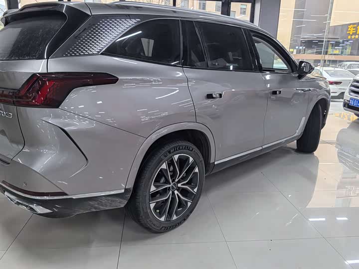Фото 6 - Roewe RX9