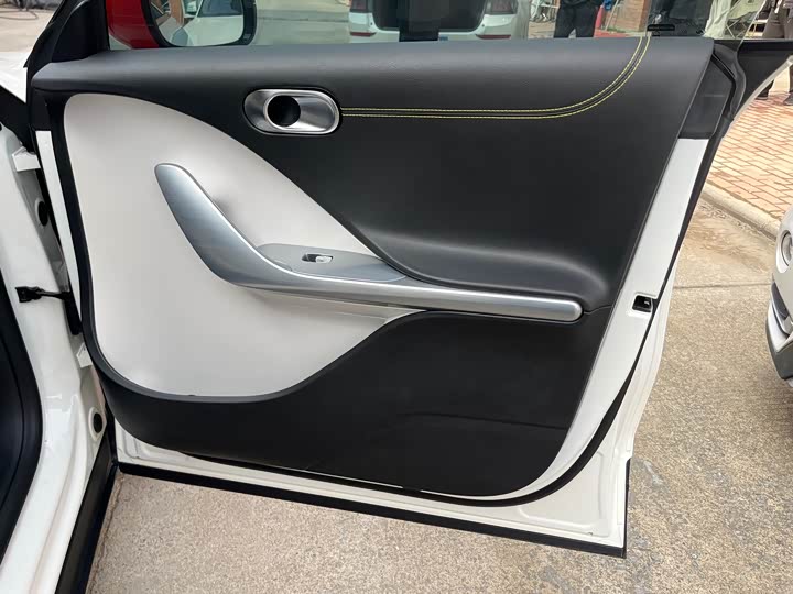 Фото 6 - Smart #1