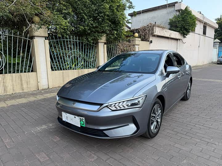 Фото 1 - BYD Qin Plus