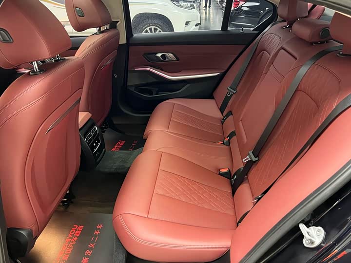 Фото 9 - BMW 3 Series