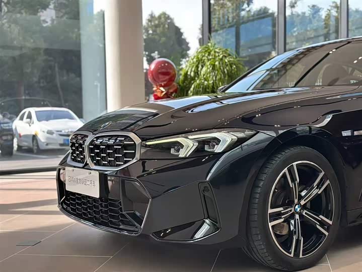 Фото 2 - BMW 3 Series