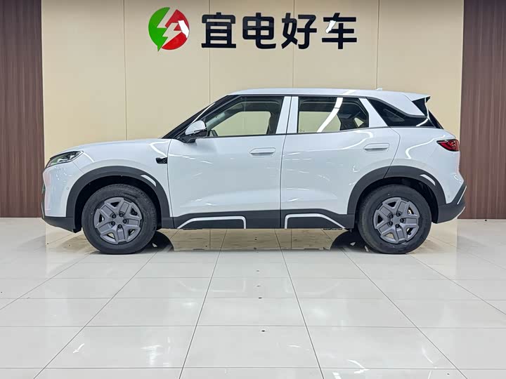 Фото 4 - BYD Yuan Up