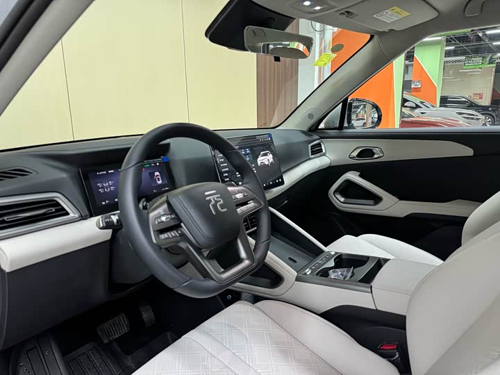 Фото 7 - BYD Yuan Up