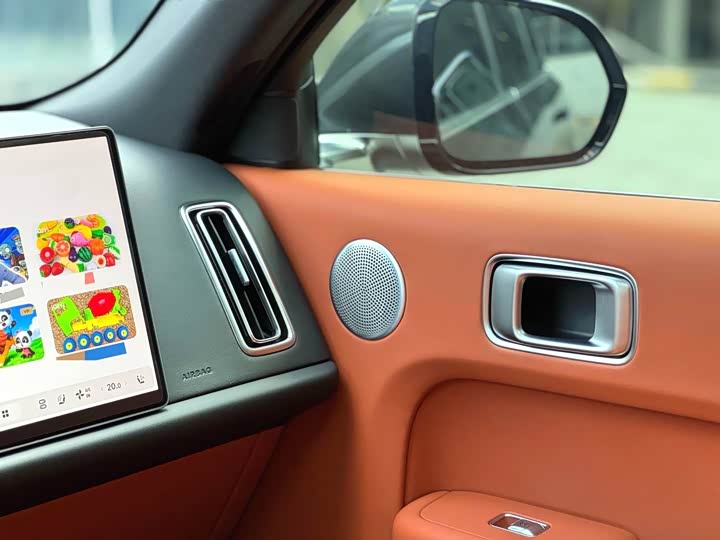 Фото 9 - LiXiang L9