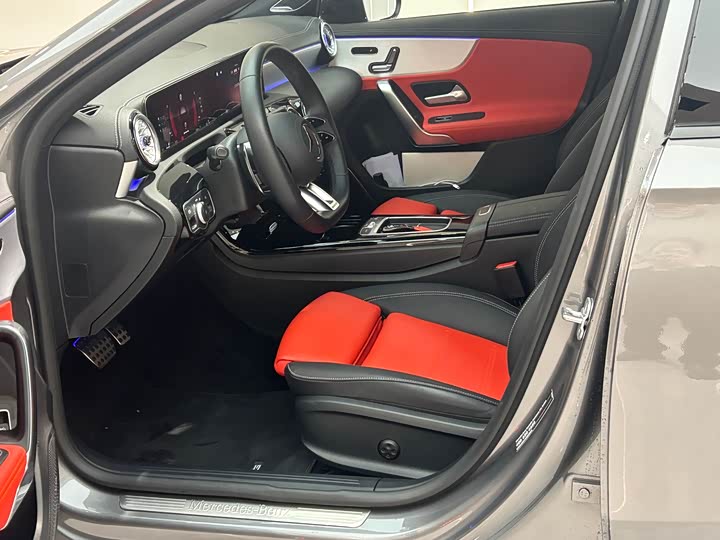 Фото 4 - Mercedes-Benz A-Class AMG