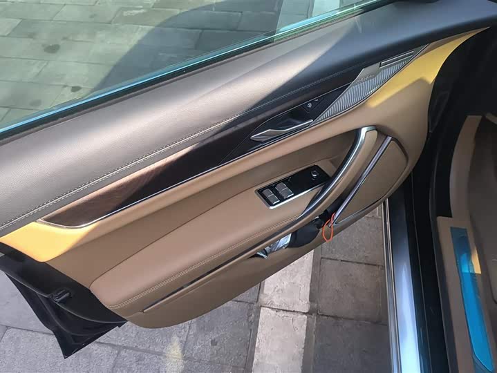 Фото 7 - Jaguar XF L