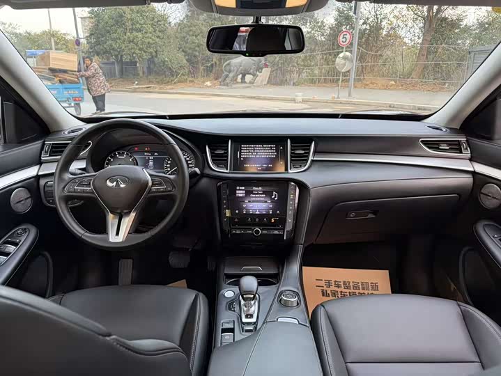 Фото 8 - Infiniti QX50