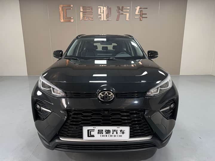 Фото 2 - Toyota Wildlander