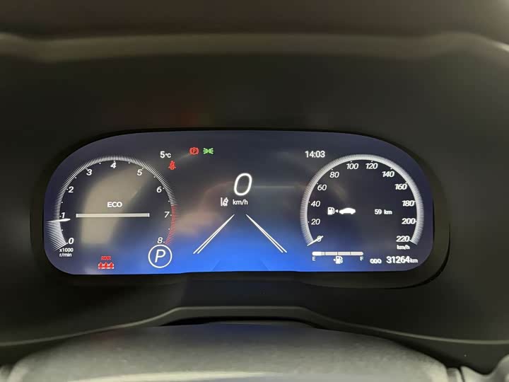 Фото 9 - Toyota Wildlander