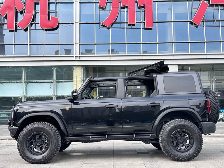 Фото 4 - Ford Bronco